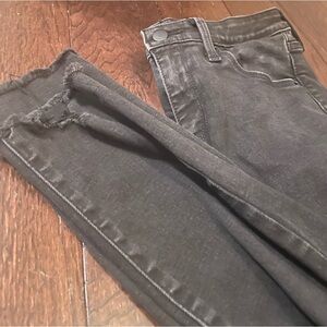 Universal Thread Black Ripped Jeans